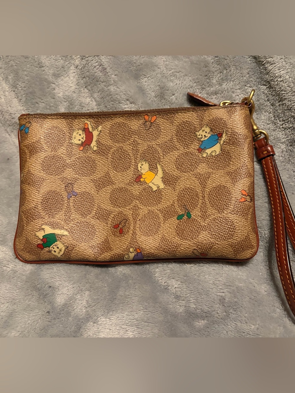 Coach Signature Cat Print Wristlet Brown Tan Canvas Leather Zip Pouch Rare - Picture 2 of 5